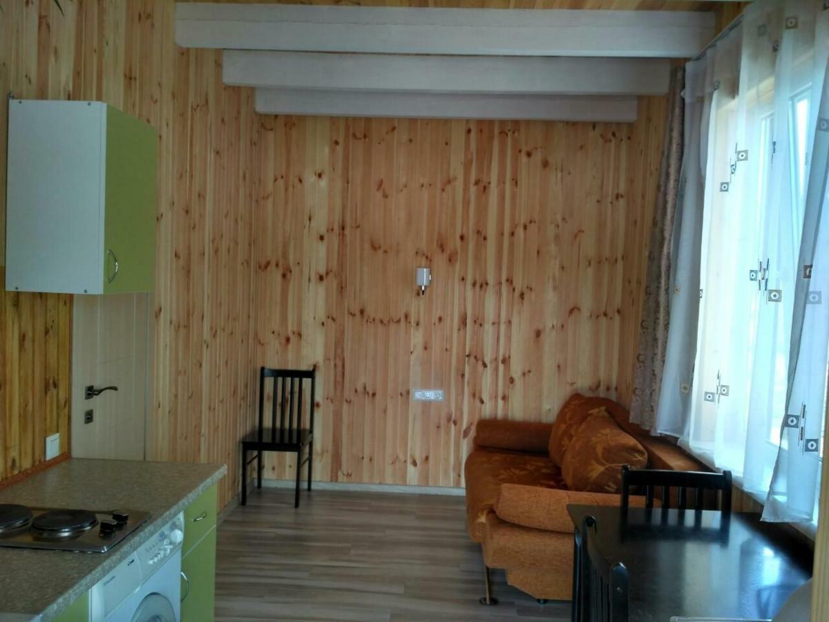 Eco House Hotel Chornomorsk Buitenkant foto